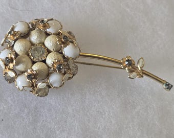 Vintage flower brooch