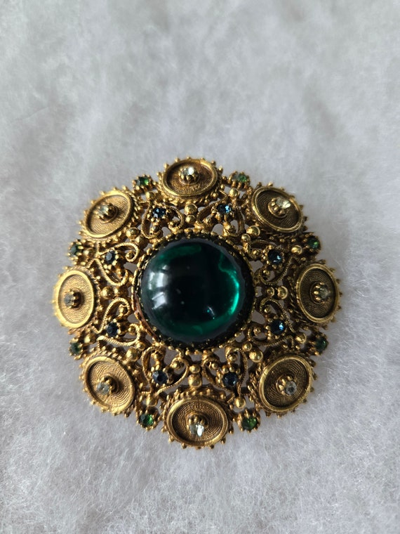 Florenza pendant and brooch