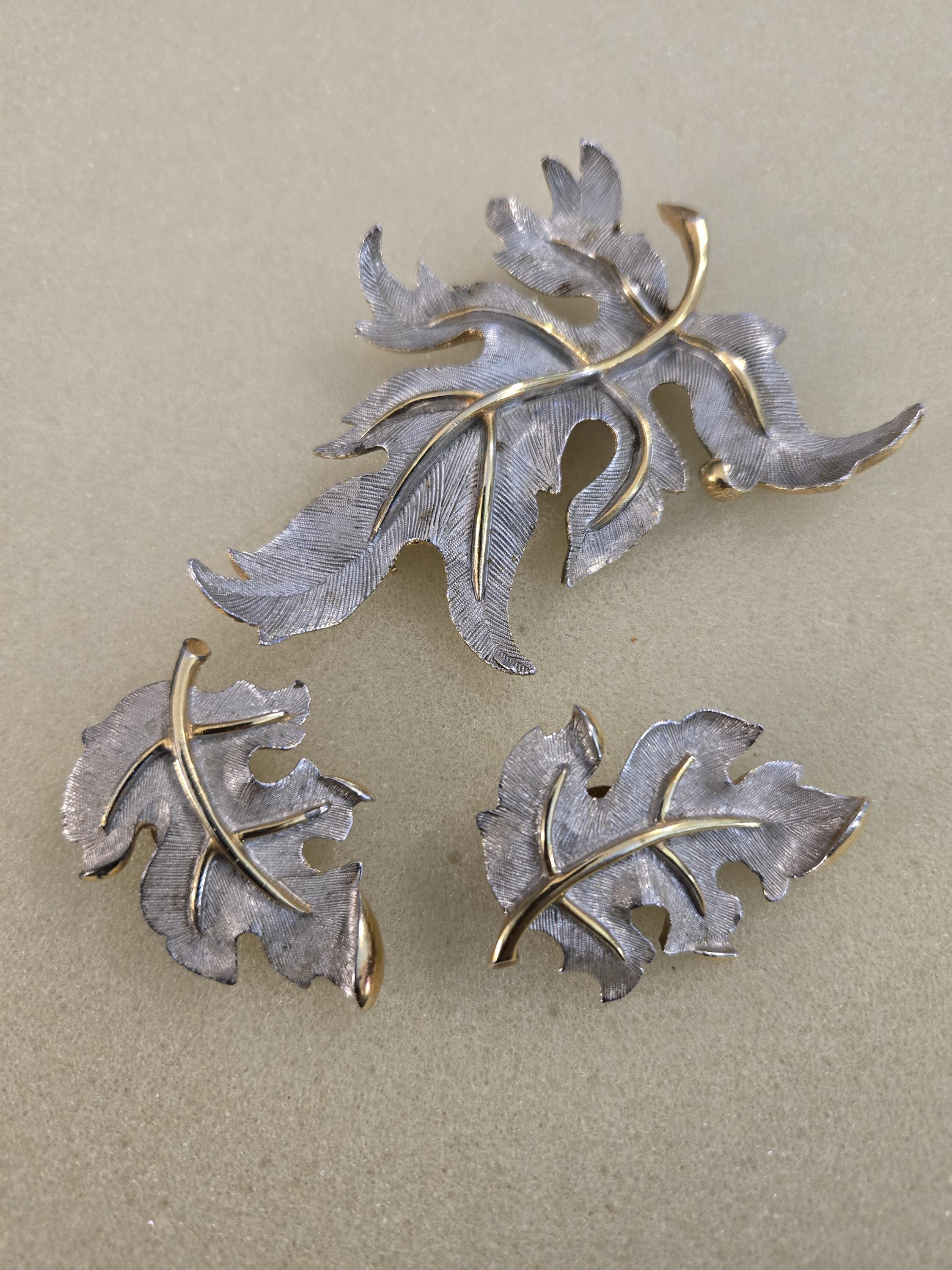 Judy Lee Brooch - Etsy Judy Lee Brooch - Etsy