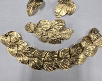 Trifari Goldtone brooch bracelet and earrings set
