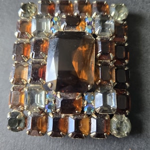 Vintage Brooch