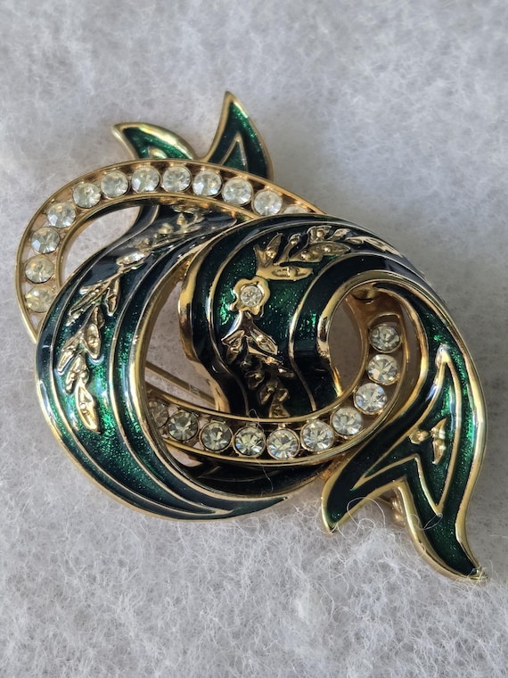 Joan Rivers Brooch