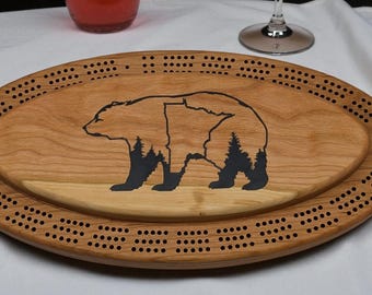 Hardwood Cribbage Board with Resin Bear Image Minnesota