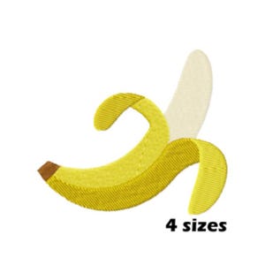 Può includere: Design ricamato di una banana sbucciata in giallo, crema e marrone. La buccia della banana è gialla con cuciture strutturate e la polpa della banana è color crema. Il testo "4 sizes" è in nero.