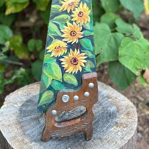 Hand Painted Vintage Handsaw, Farmhouse Country Home Decor, Wall Decor, Wall Art, Original flowers painting, Antique saw, gift, kitchen art