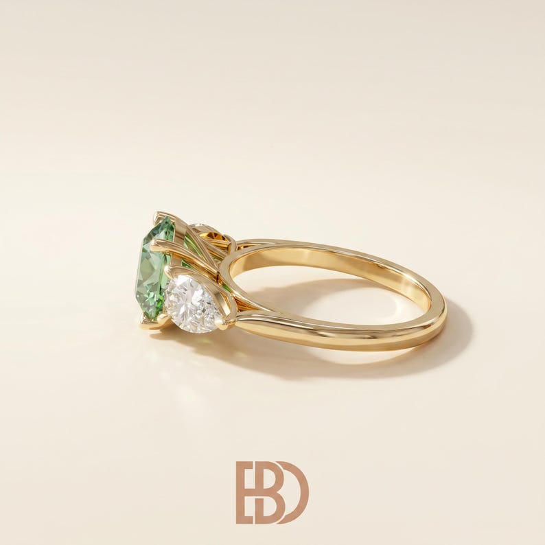 Fancy Circlular R 3 Carat Fancy Vivid Green Round Brilliant Lab Grown Diamond Three Stone ...