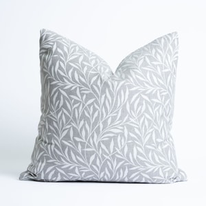 Small Leaf Vine Pillow
