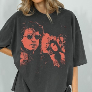 Retro 80s Vampire Movie T-Shirt, Retro Horror Lost Movie Graphic Tee, Kiefer Sutherland Adult Girls and Boys Shirt, Gift for Sci Fi Lover