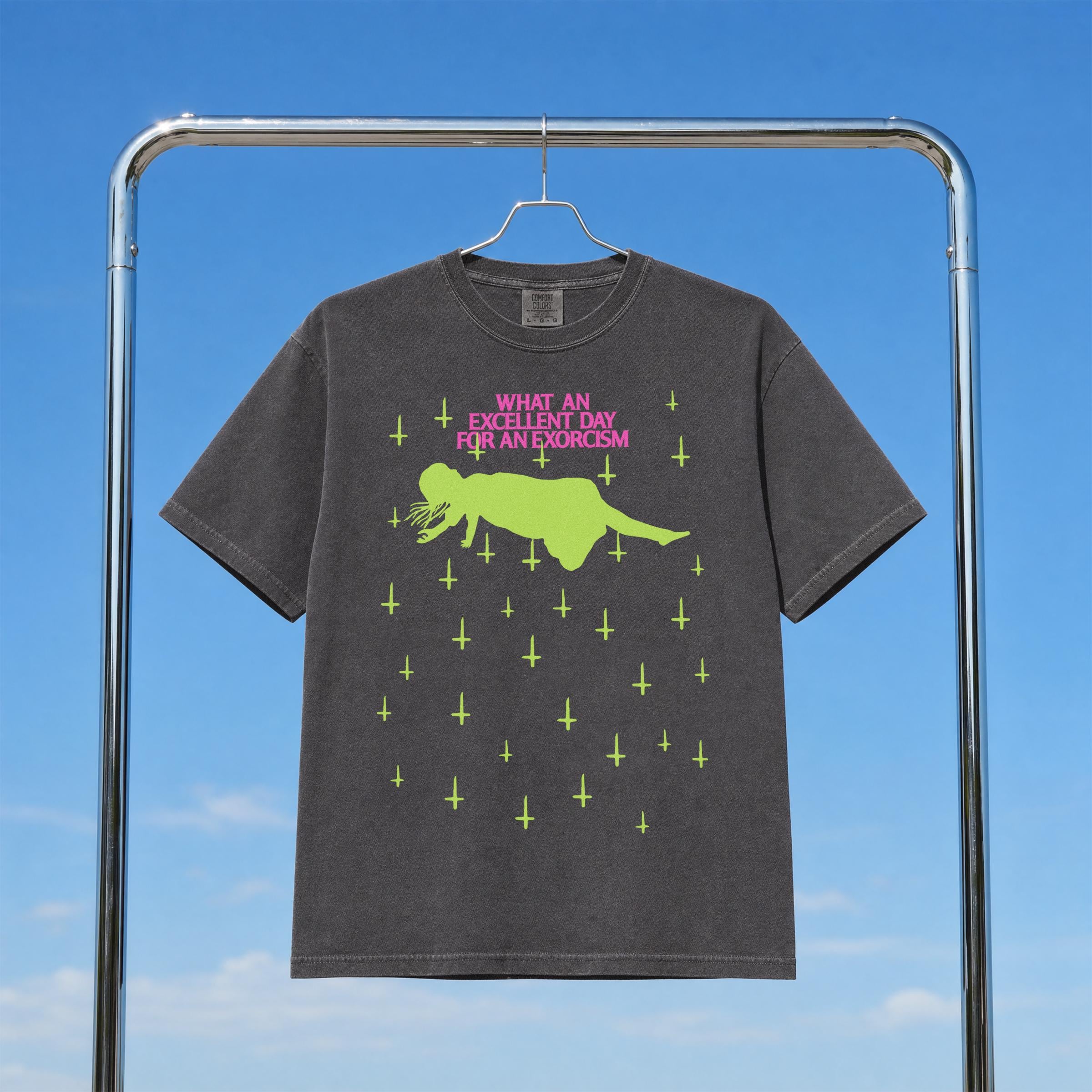 レトロホラー映画グラフィックTシャツ：悪魔祓いシーンゴシックTシャツ 