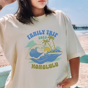 Custom Family Vacation 2025 Shirts, Personalized Matching Group Vacation TShirt, Personalized Family Beach Trip Shirt, Summer Family Tee