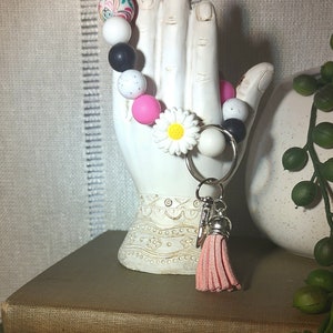 Pulsera hippie rosa fuerte
