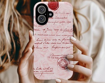 Funda para teléfono basura con collage romántico de Academia. Funda para iPhone 13 Mini. Funda para iPhone 12 Mini. Funda para teléfono basura con temática Cottagecore. Librariancore.