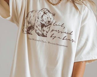 Camiseta "Salida Perseguida por un Oso" de Shakespeare, estilo bibliotecario, estilo Dark Academia, Light Academia, estilo Romantic Academia, regalo, coma de Oxford, camiseta divertida de literatura