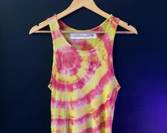 FIRE Red and Orange Tye Dye Tank Top Y2K Streetwear Tshirt tiedye Unisex Music Festival Concert Outfit Set with Punk Safety Pin detail