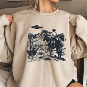 Ufo Western Sweatshirt, Vintage Cowboy Hoodie, Retro T-Shirt, Rodeo T Shirt, Wild West Sweatshirt, Trendy Western Shirt
