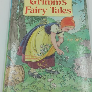 Vintage 1985 Grimm&#39;s Fairy Tales Book