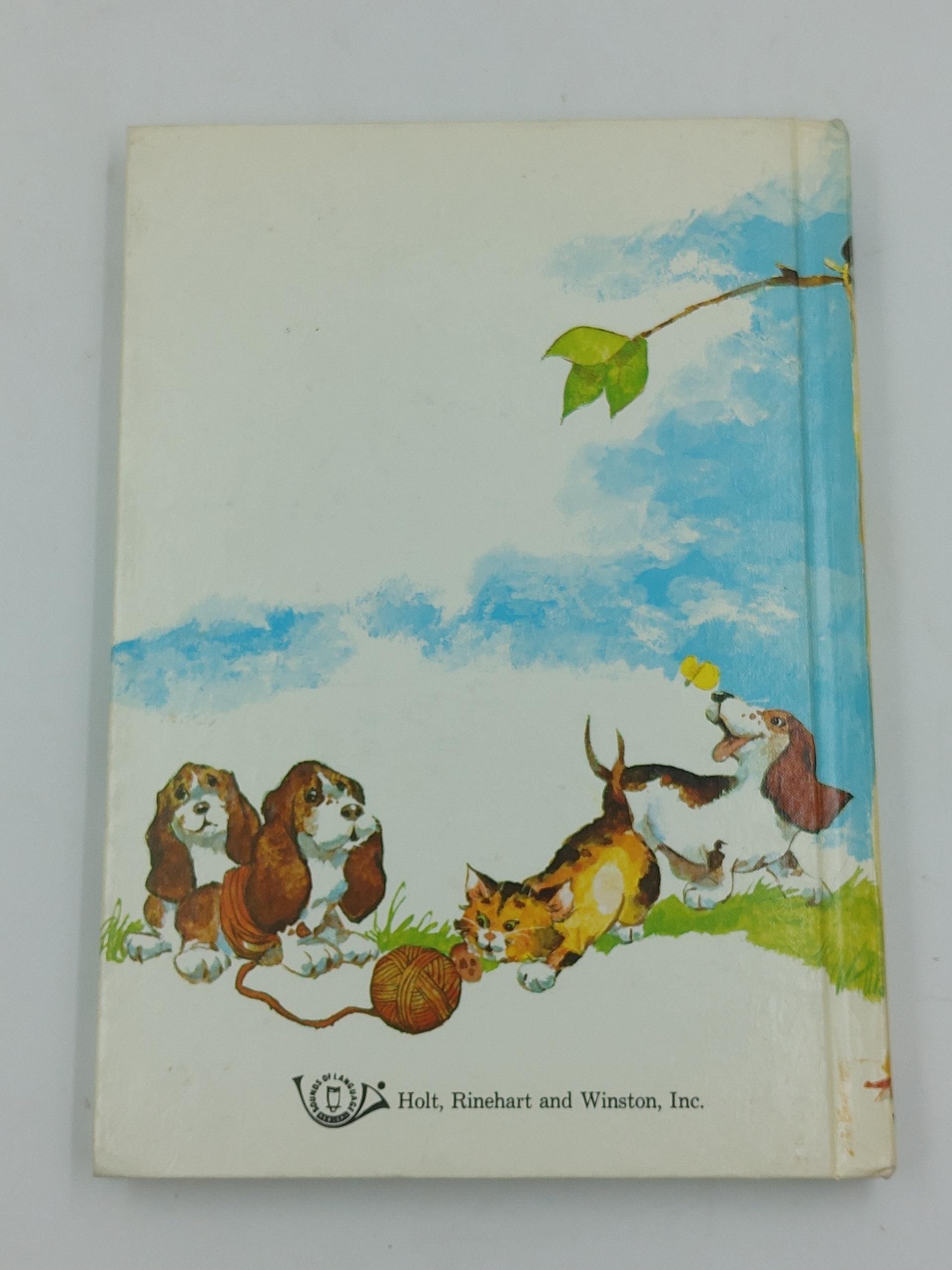 Vintage 1974 Sounds of a Hound Dog Book - Etsy