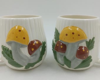 Vintage Arnel's Mushroom Coffee Mugs - Set of 2