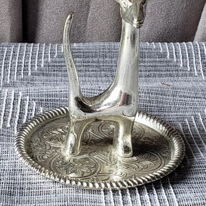Soporte para anillos de jirafa chapado en plata vintage