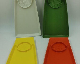 Vintage Geni Plastic Snack Trays Set of 4
