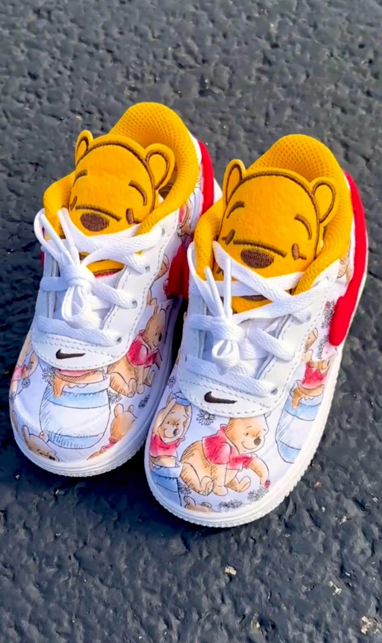 nike pooh bah