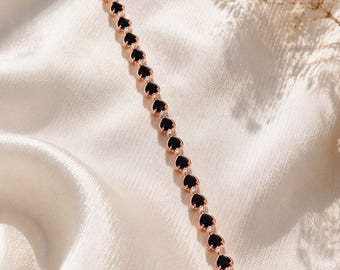 Pulsera de ónix negro en forma de corazón, chapada en oro rosa y plata de ley, pulsera de tenis para mujer, regalo para ella, joyería de aniversario, pulsera delicada.