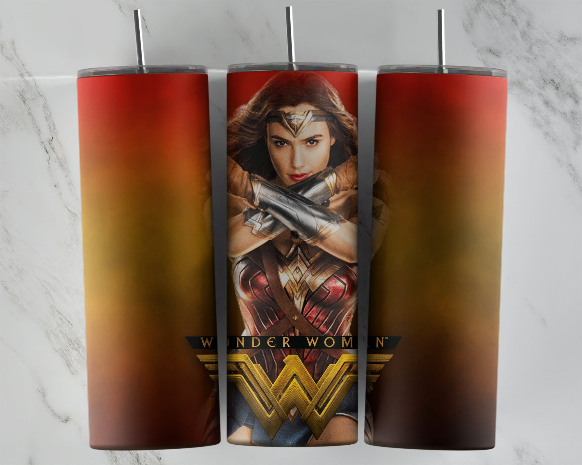 WONDER WOMAN Classic Glossy Blue 18 oz. Plastic Cups Party Favor, Cups Set  of 4