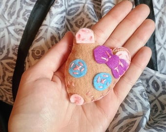 Handmade Felt Cat Toy with PNW Catnip – Coquette Mouse Design