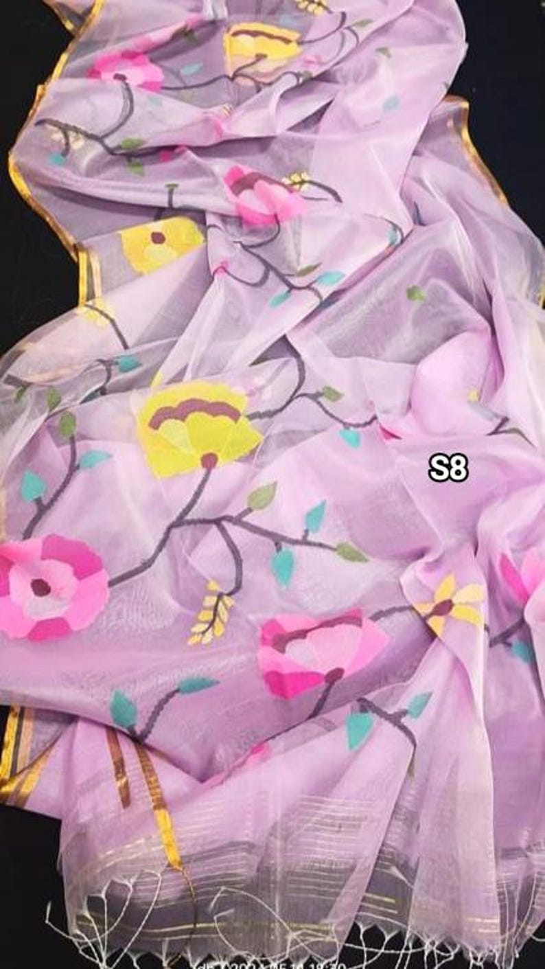 Handwoven Silk Muslin Jamdani Saree: Soft Floral Dhakai Sari with Blouse Piece S8