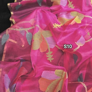 Handwoven Silk Muslin Jamdani Saree: Soft Floral Dhakai Sari with Blouse Piece S10