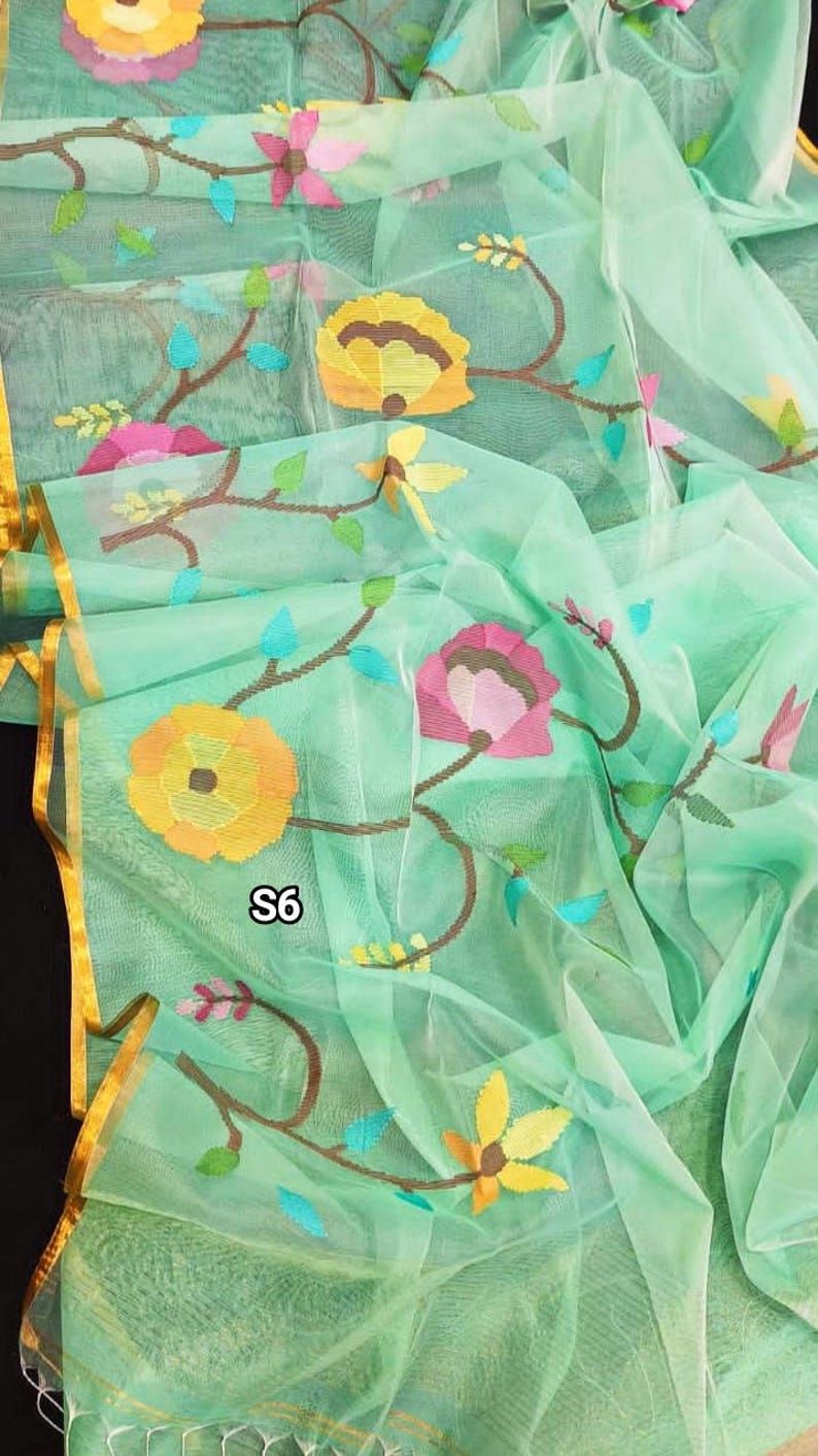 Handwoven Silk Muslin Jamdani Saree: Soft Floral Dhakai Sari with Blouse Piece S6