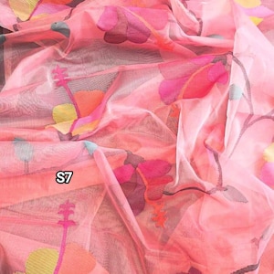 Handwoven Silk Muslin Jamdani Saree: Soft Floral Dhakai Sari with Blouse Piece S7