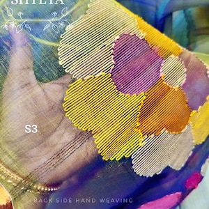 Handwoven Silk Muslin Jamdani Saree: Soft Floral Dhakai Sari with Blouse Piece image 16
