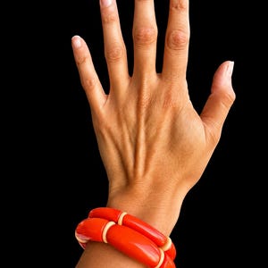 Handgemachter dicker Armreif in Orange