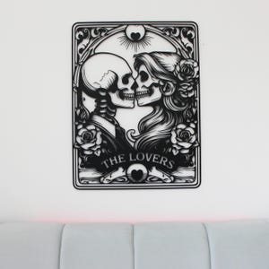 Decoración de pared de metal con esqueleto de pareja gótica, elegante decoración gótica para bodas, arte de pared con esqueletos para amantes, decoración de calaveras para parejas, decoración gótica para dormitorios.