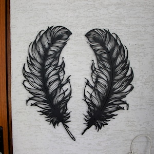 The Devil&#39;s Feathers Metal Wall Decor, Metal Feather Wall Art, Wall Art Set of 2 for Bedroom Wall Decor, Modern Living Room Wall Decor