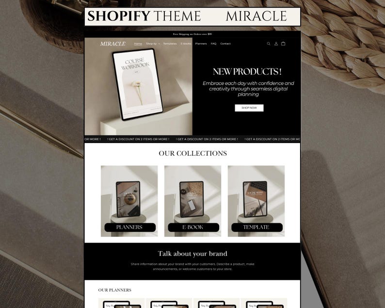 K&ouml;nnte beinhalten: Website-Screenshot, das ein Shopify-Theme namens Miracle zeigt. Die Website hat ein Schwarz-Wei&szlig;-Farbschema mit einem minimalistischen Design. Die Website bietet ein Produkt namens "Course Workbook" und einen Abschnitt namens "Unsere Kollektionen" mit drei Kategorien: Planer, E-Book und Vorlage.