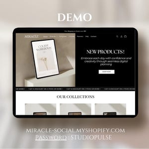 K&ouml;nnte beinhalten: Ein Computerbildschirm zeigt eine Website f&uuml;r ein digitales Planungsunternehmen namens Miracle. Die Website zeigt ein Schwarzwei&szlig;bild eines Kursarbeitsbuchs und einen Call-to-Action, um neue Produkte zu kaufen. Die Website bietet auch einen Bereich f&uuml;r Sammlungen.