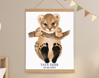 Baby Geschenk Personalisiert - Fußabdruck Baby Set - Baby Abdruckset - Baby Fußabruck Tiere - Wandbild Baby- & Kinderzimmer, Tata Tiger