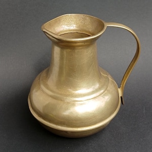 Vintage Heavy 1037 g. Solid Brass Pitcher with Handle, Brutalist Mid Century / Vessel - Flower Vase / Brass Pitcher / Mid Century