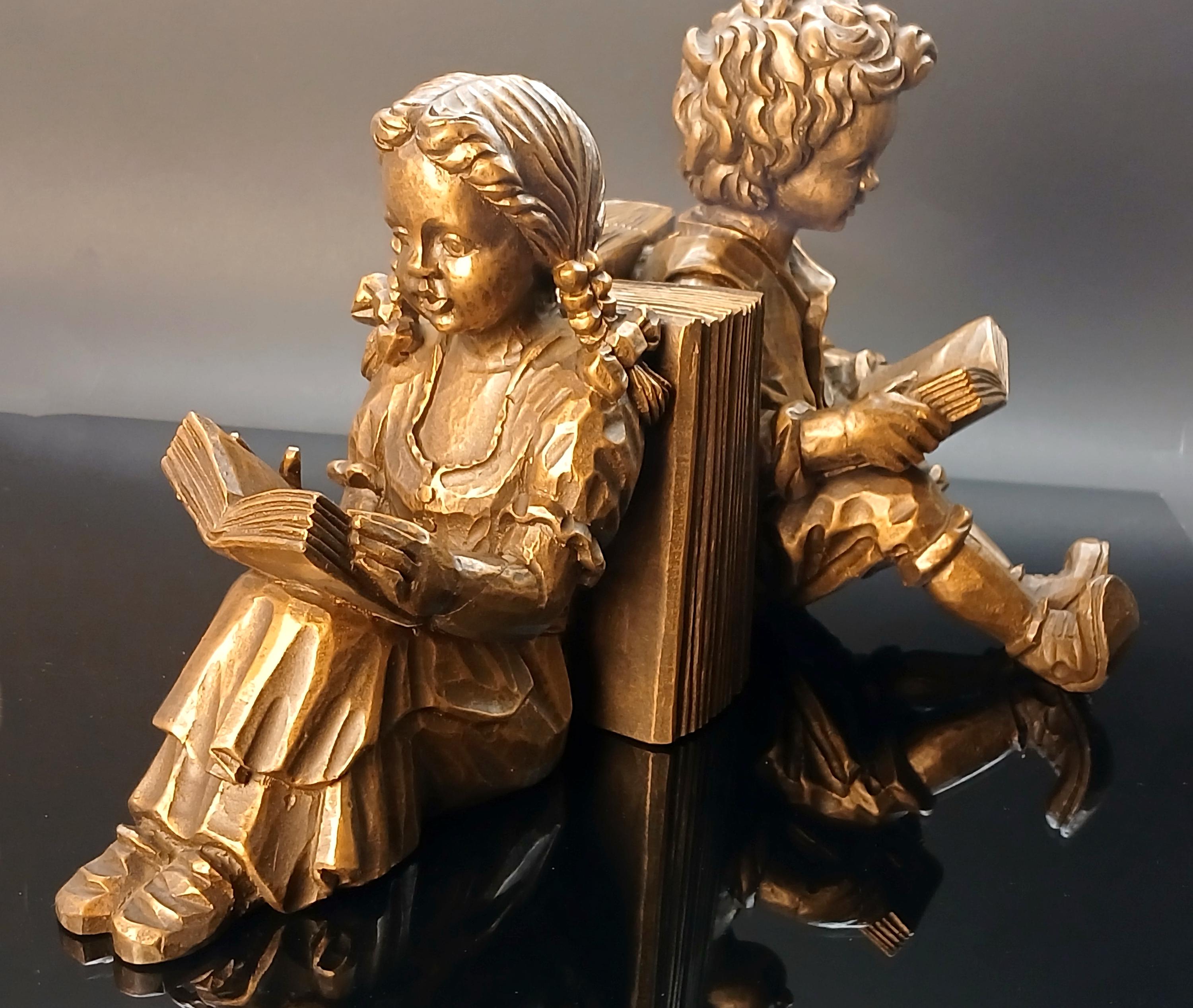 Child reading sculpture - Etsy 日本