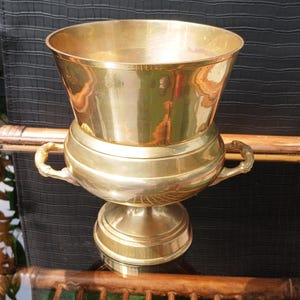 Vintage Brass Flower Pot Flower Planter Decorative Pot. Home, hotel, farmhouse, restaurant decoration. Brass vase. Brass Flowerpot planter