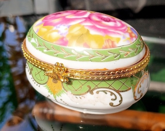 Vintage Limoges Porcelain Lidded Box: Floral Pill/Ring Box, Made in France