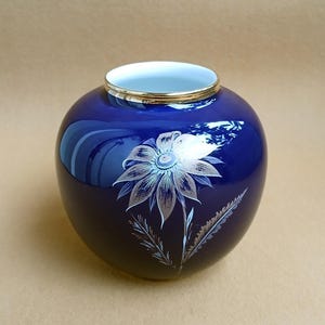 Vintage small cobalt blue porcelain flower vase with floral gold pattern, KPM Royal Porcelain, Handmade. Real cobalt. Bavaria, Germany.