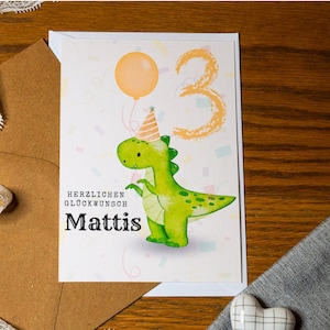 Geburtstagskarte Kind mit Dino zum 3. Geburtstag 1-9 Jahre | Personalisierung Name Alter | Happy Birthday | Dinosaurier T-Rex