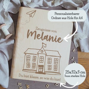 Personalized A4 certificate folder with schoolhouse motif – wooden folder for school enrollment – “You’re great just the way you are!”