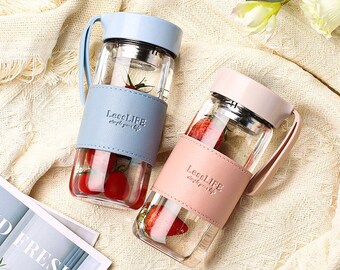 Cute simple minimalistic portable tumbler with teacher infuser for outdoor gift for her Christmas aesthetic heat-resistant coffee