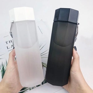 Transparent creative eco cute plastic water bottle Christmas gift for her gift for mom unique design handmade aesthetic sport drink ware