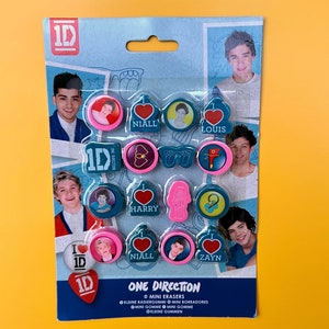 ONE DIRECTION グッズまとめ売り il_300x300.5651048766_c2c2.jpg