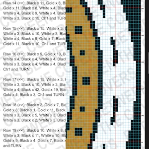 K&ouml;nnte beinhalten: Ein Pixel-Art-Muster f&uuml;r Kreuzstich mit einem goldgelben und schwarzen Design. Das Muster enth&auml;lt Anweisungen f&uuml;r jede Reihe, einschlie&szlig;lich der Anzahl der schwarzen und wei&szlig;en Stiche sowie der goldenen Perlen und Kettenstiche.
